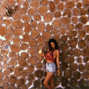 Meet your Posher, Lorena